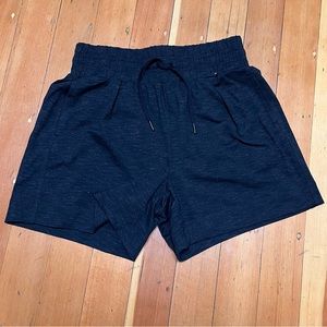 Mondetta - casual women’s black shorts - Size Medium - brand new, never worn